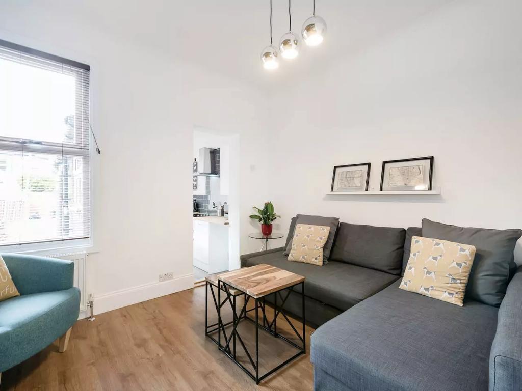 Cambridge House - Modern 2 Bedroom House, Close To Luton Airport & Town Centre المظهر الخارجي الصورة