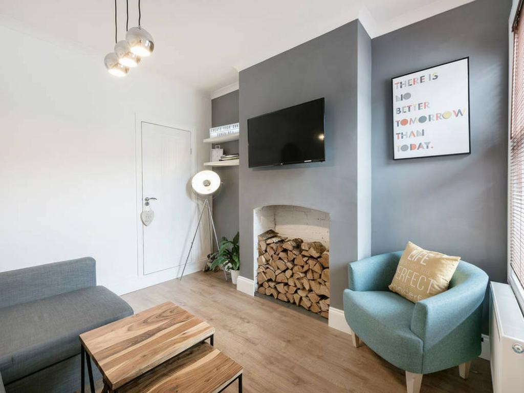 Cambridge House - Modern 2 Bedroom House, Close To Luton Airport & Town Centre المظهر الخارجي الصورة